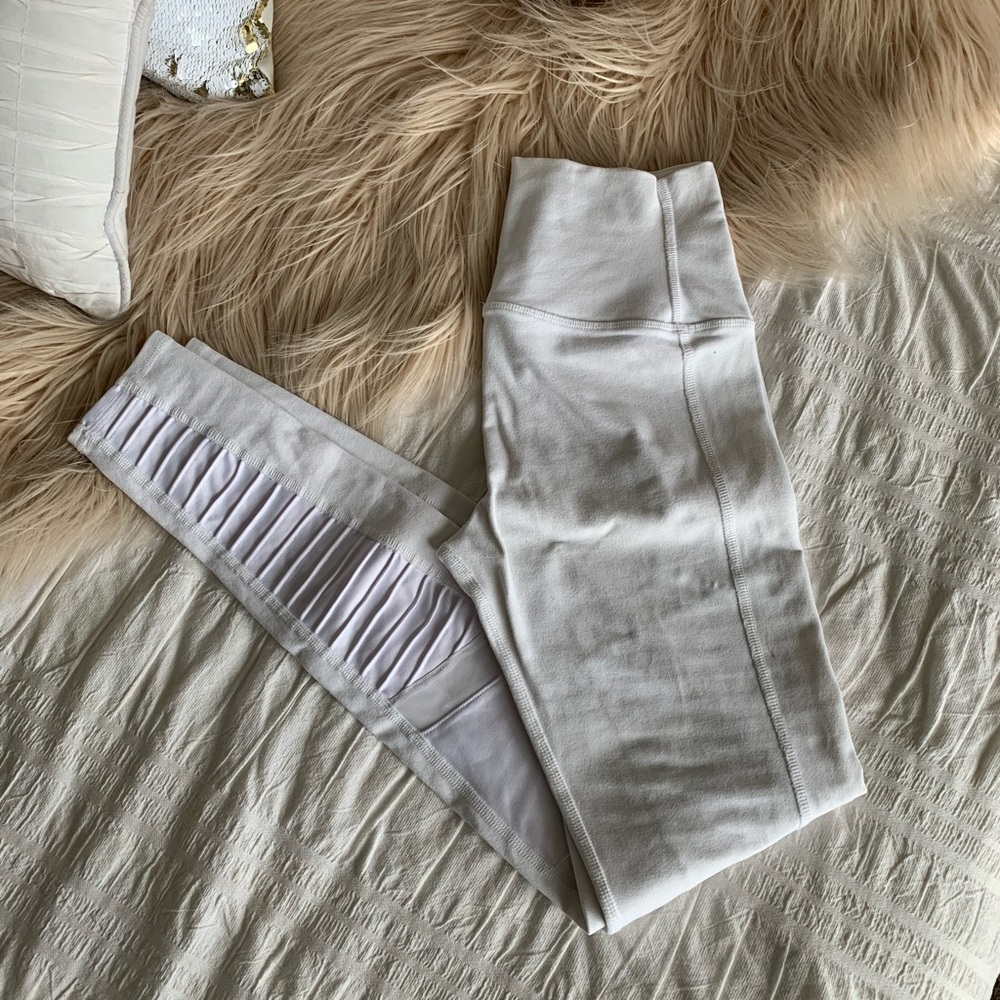 ALO yoga motto leggings